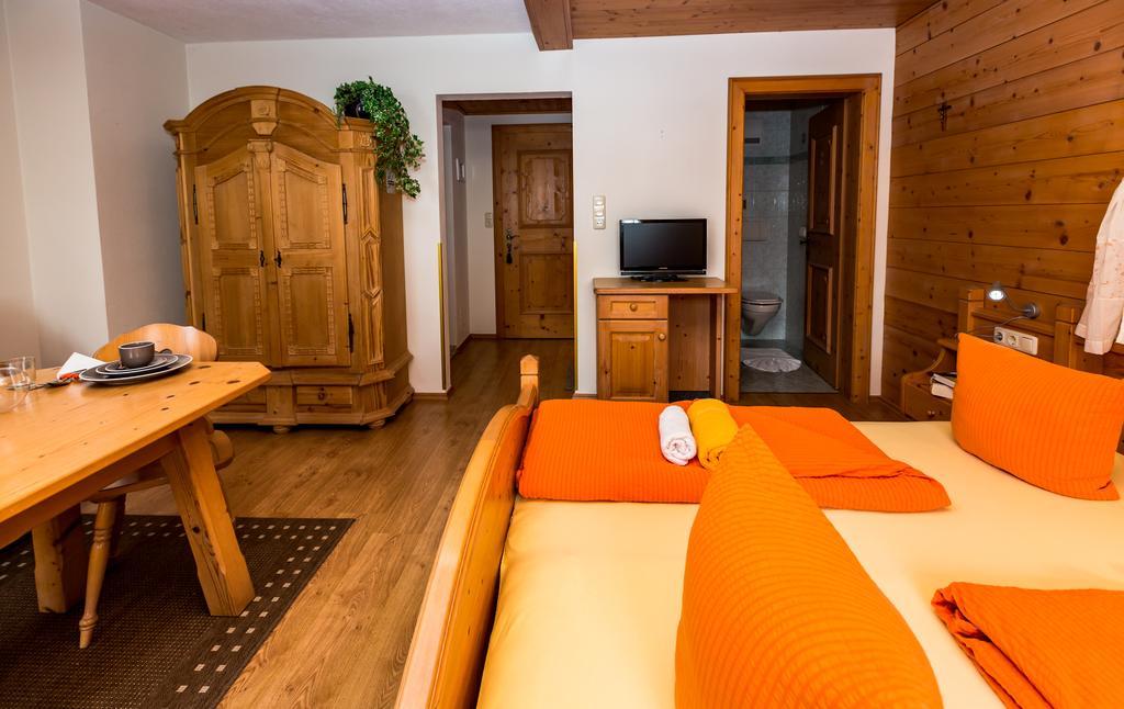 Aparthotel Haus Alpenblick Ehrwald Exterior foto